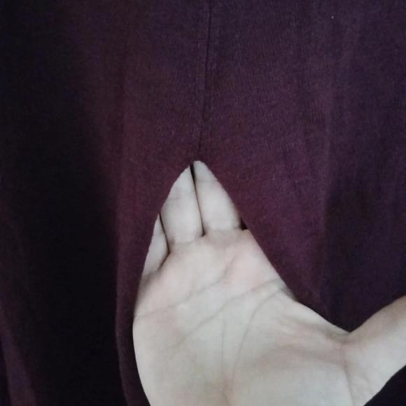 Cyrus Women's Knit Long Sleeve Burgundy Color Very Soft Blouse‎ Size 1X - Picture 6 of 6